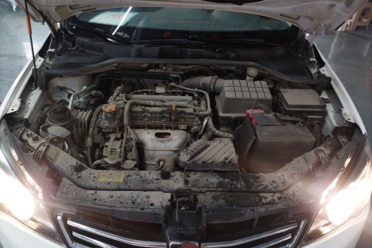 Used Roewe 350 2015 1.5L Automatic Luxury Sunroof Edition Engine Bay