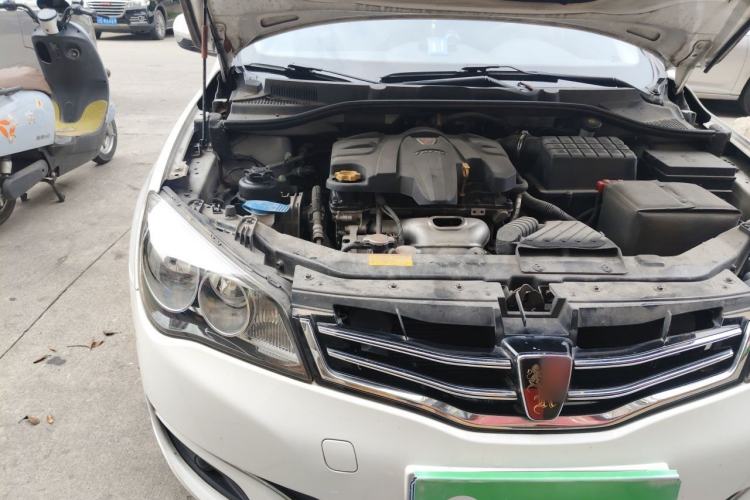 Used Roewe 350 2015 1.5L Manual Luxury Sunroof Edition Engine Bay Right