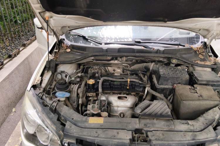 Used Roewe 350 2015 1.5L Automatic Luxury Sunroof Edition Engine Bay Right
