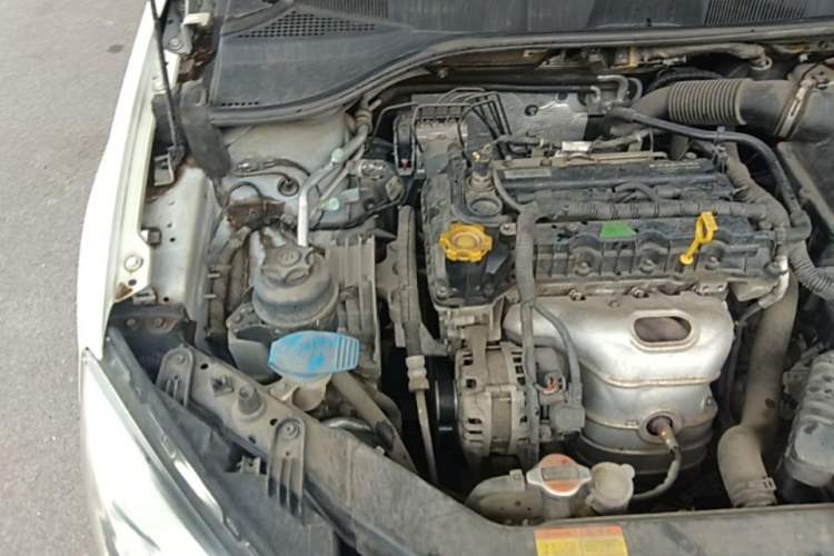 Used Roewe 350 2015 1.5L Manual Luxury Edition Engine Bay Right