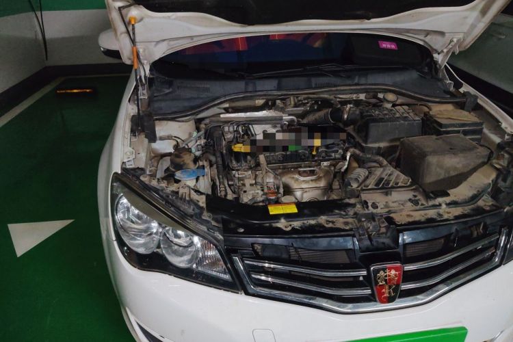 Used Roewe 350 2015 1.5L Manual Luxury Sunroof Edition Engine Bay Right