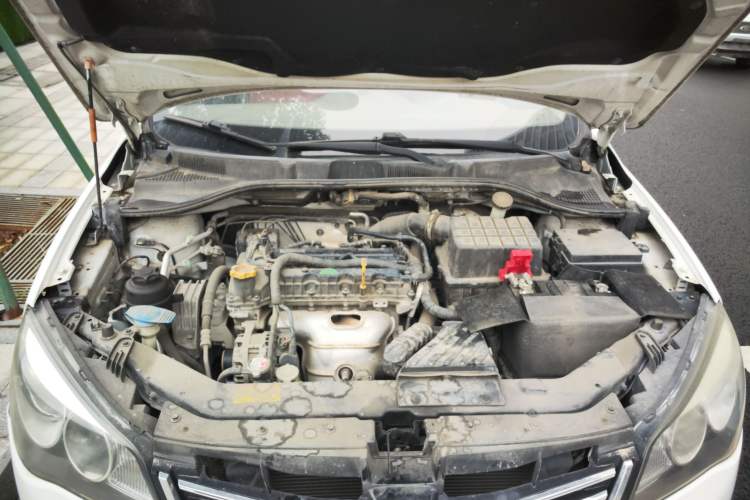 Used Roewe 350 2015 1.5L Manual Luxury Sunroof Edition Engine Bay