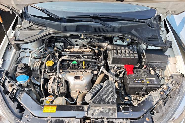 Used Roewe 350 2015 1.5L Manual Luxury Sunroof Edition Engine Bay