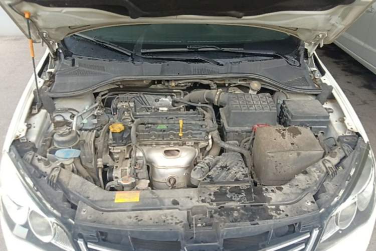 Used Roewe 350 2015 1.5L Manual Luxury Edition Engine Bay