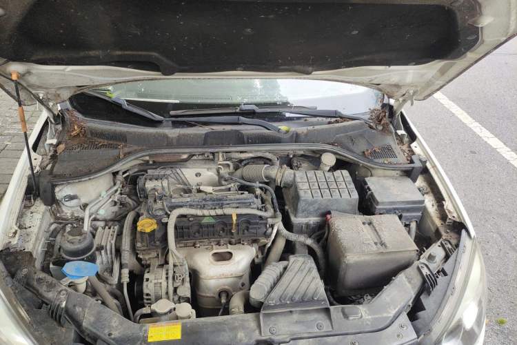 Used Roewe 350 2015 1.5L Manual Luxury Sunroof Edition Engine Bay