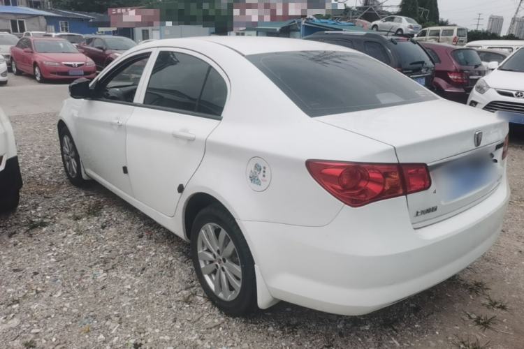 Used Roewe 350 2015 1.5L Manual Luxury Sunroof Edition Exterior 2