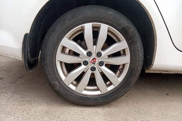 Used Roewe 350 2015 1.5L Automatic Luxury Sunroof Edition Exterior 5