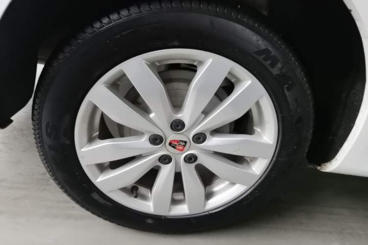 Used Roewe 350 2015 1.5L Manual Luxury Sunroof Edition Exterior 5