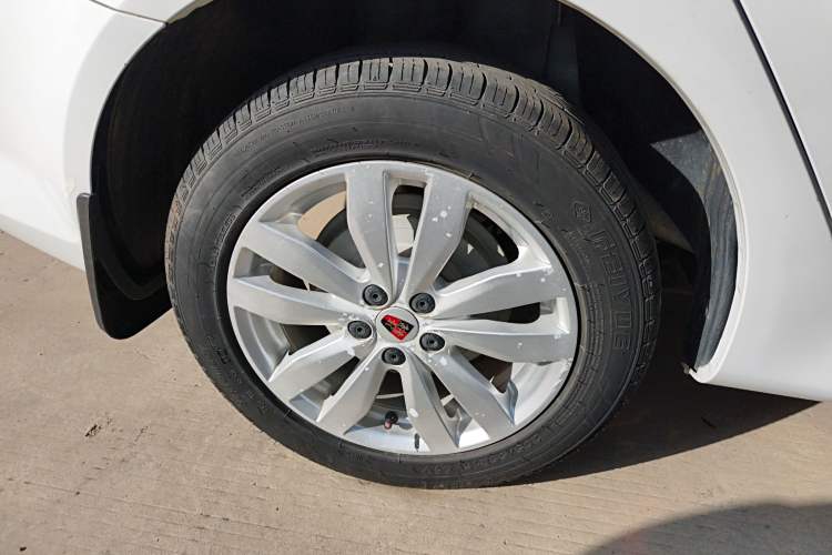 Used Roewe 350 2015 1.5L Manual Luxury Sunroof Edition Exterior 5