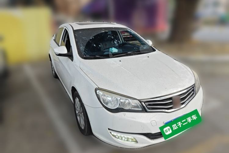 Used Roewe 350 2015 1.5L Manual Luxury Sunroof Edition Front Right 45 Deg
