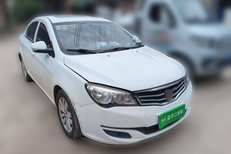 Used Roewe 350 2015 1.5L Manual Luxury Sunroof Edition Front Right 45 Deg