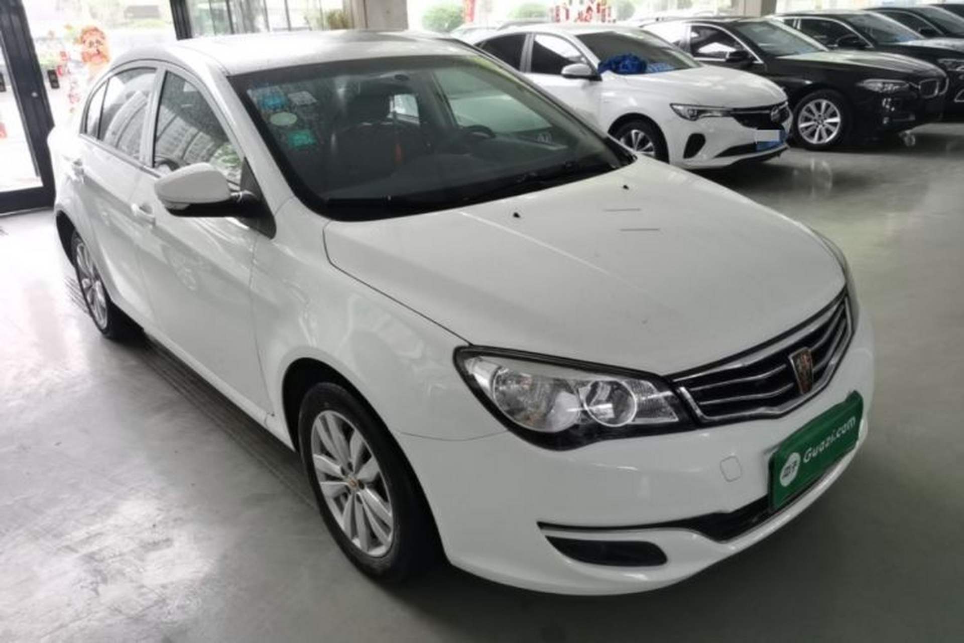 Used Roewe 350 2015 1.5L Manual Luxury Sunroof Edition Front Right 45 Deg
