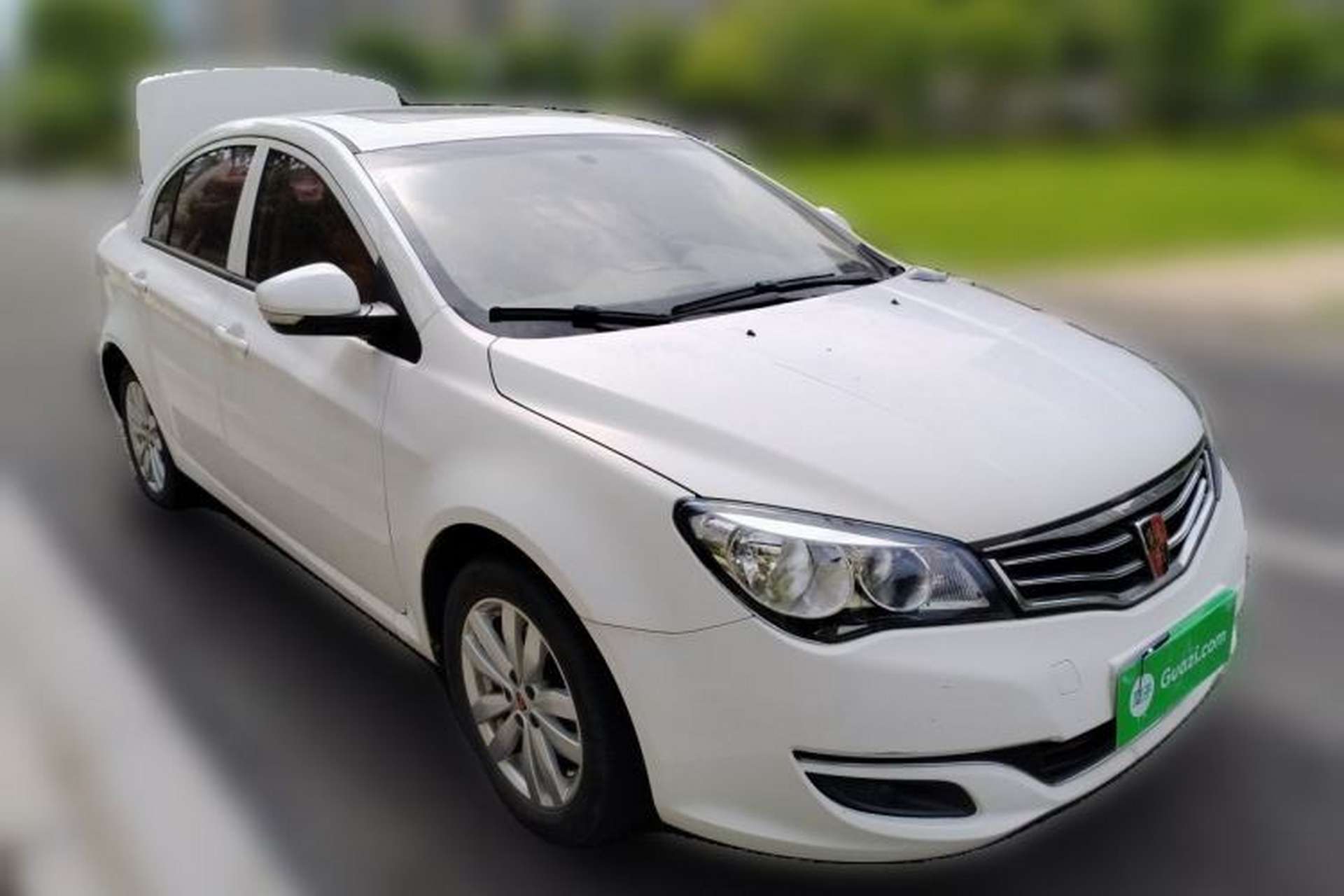 Used Roewe 350 2015 1.5L Manual Luxury Sunroof Edition Front Right 45 Deg