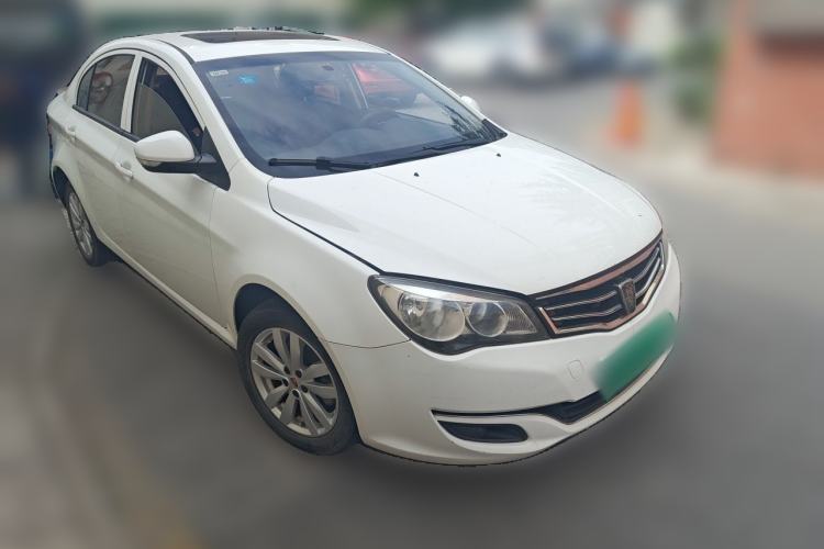 Used Roewe 350 2015 1.5L Manual Luxury Sunroof Edition Front Right 45 Deg