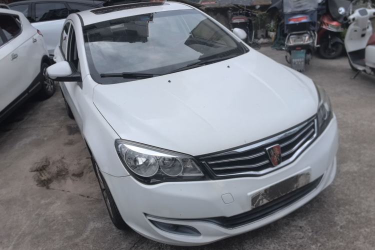 Used Roewe 350 2015 1.5L Automatic Luxury Sunroof Edition Front Right 45 Deg