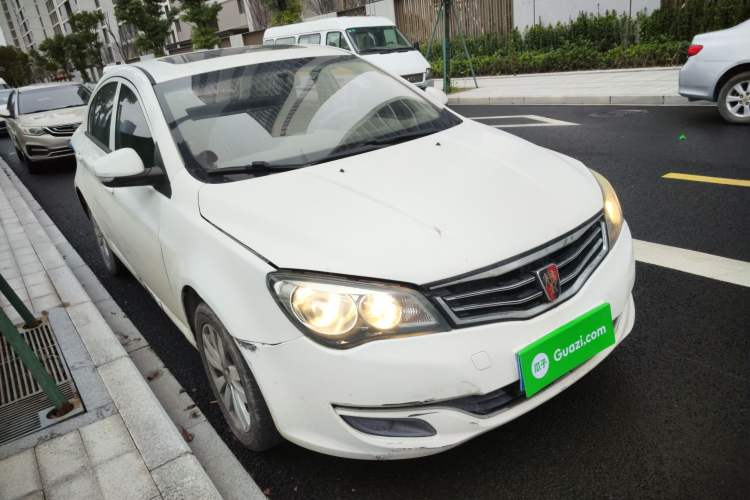 Used Roewe 350 2015 1.5L Manual Luxury Sunroof Edition Front Right 45 Deg