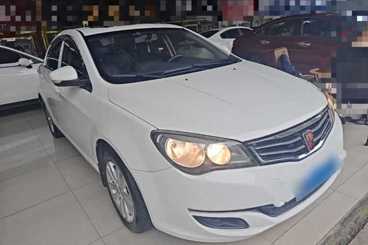 Used Roewe 350 2015 1.5L Manual Luxury Sunroof Edition Front Right 45 Deg
