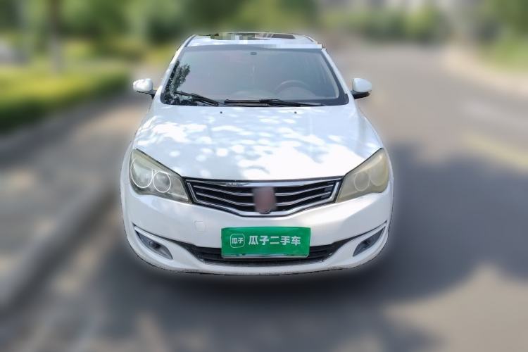Used Roewe 350 2015 1.5L Automatic Luxury Sunroof Edition Front