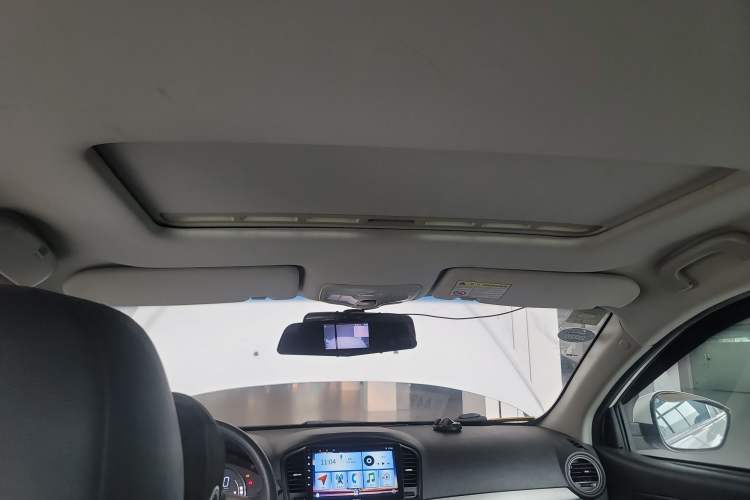 Used Roewe 350 2015 1.5L Automatic Luxury Sunroof Edition Headliner