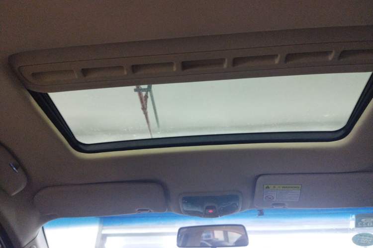 Used Roewe 350 2015 1.5L Automatic Luxury Sunroof Edition Headliner
