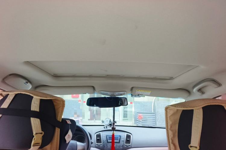 Used Roewe 350 2015 1.5L Automatic Luxury Sunroof Edition Headliner