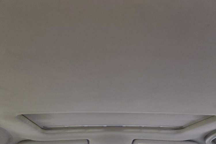 Used Roewe 350 2015 1.5L Manual Luxury Sunroof Edition Headliner
