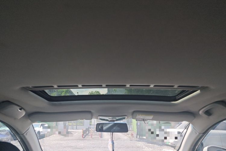 Used Roewe 350 2015 1.5L Automatic Luxury Sunroof Edition Headliner