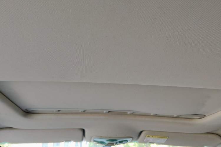 Used Roewe 350 2015 1.5L Automatic Luxury Sunroof Edition Headliner