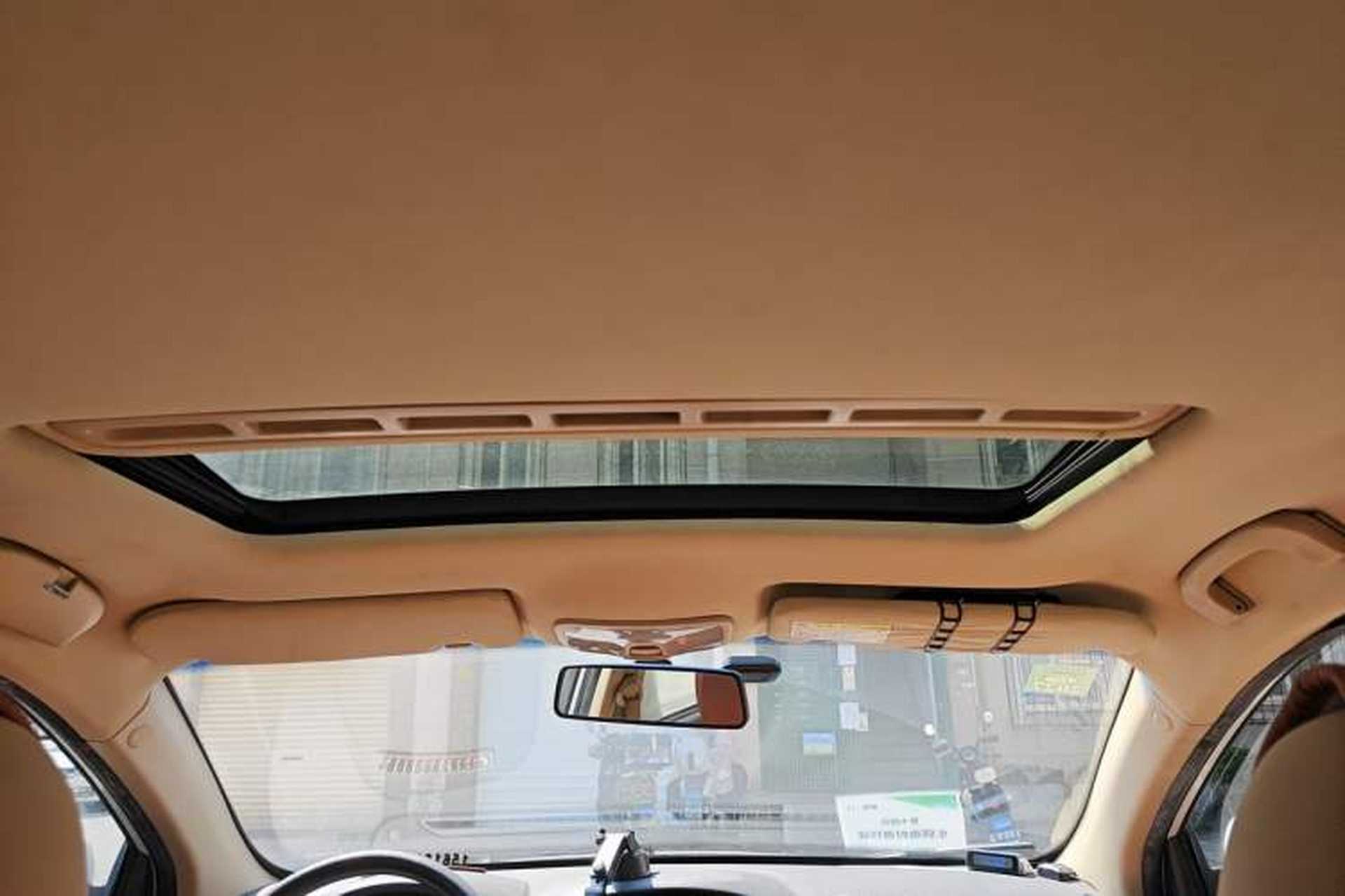 Used Roewe 350 2015 1.5L Automatic Luxury Sunroof Edition Headliner