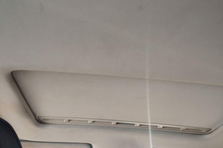 Used Roewe 350 2015 1.5L Manual Luxury Sunroof Edition Headliner