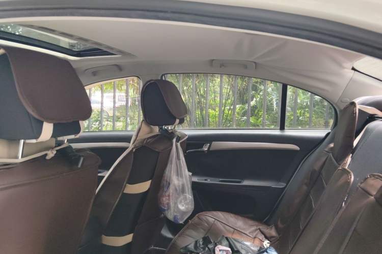 Used Roewe 350 2015 1.5L Automatic Luxury Sunroof Edition Headliner