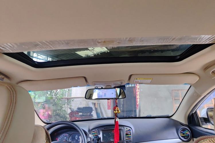 Used Roewe 350 2015 1.5L Manual Luxury Sunroof Edition Headliner