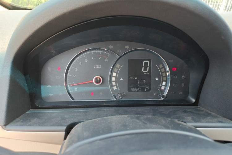 Used Roewe 350 2015 1.5L Automatic Luxury Sunroof Edition Instrument Cluster