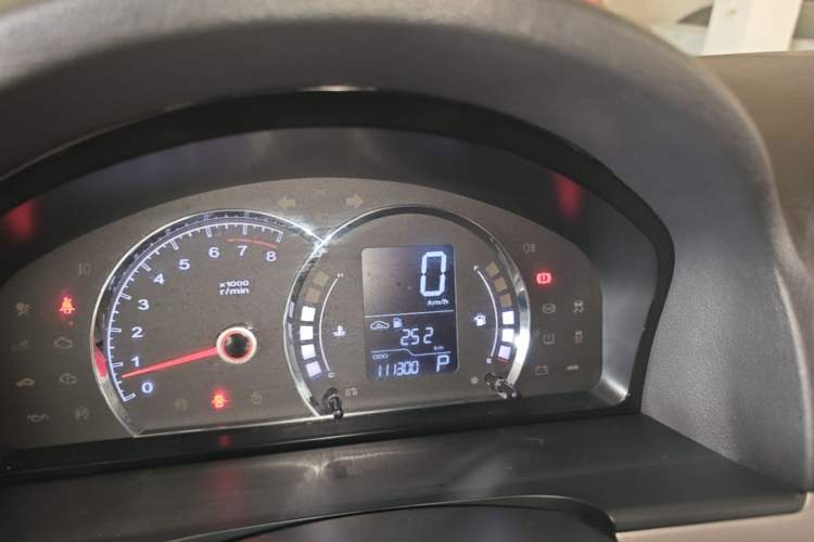Used Roewe 350 2015 1.5L Automatic Luxury Sunroof Edition Instrument Cluster