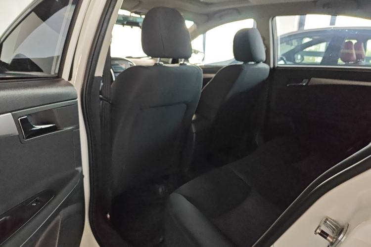 Used Roewe 350 2015 1.5L Automatic Luxury Sunroof Edition Interior 1