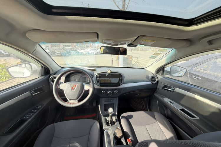 Used Roewe 350 2015 1.5L Manual Luxury Sunroof Edition Interior 2