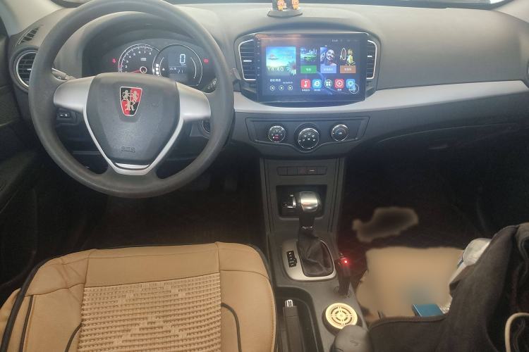 Used Roewe 350 2015 1.5L Automatic Luxury Sunroof Edition Interior 2