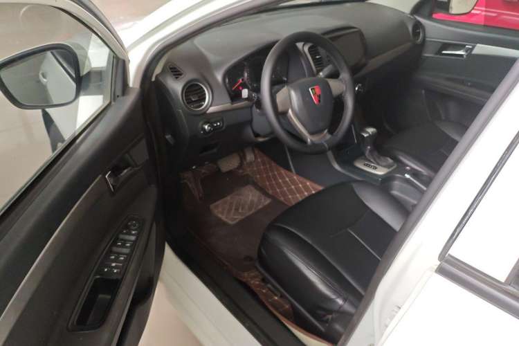 Used Roewe 350 2015 1.5L Automatic Luxury Sunroof Edition Interior 2