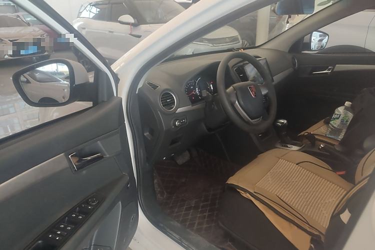 Used Roewe 350 2015 1.5L Automatic Luxury Sunroof Edition Interior 3
