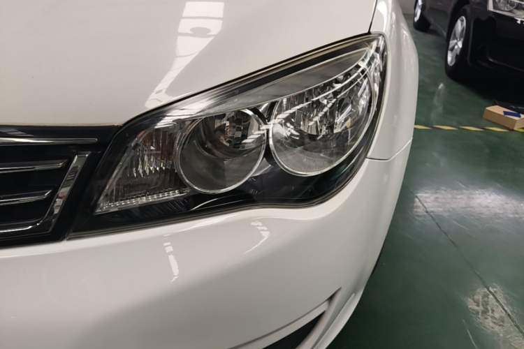 Used Roewe 350 2015 1.5L Automatic Luxury Sunroof Edition Left Front Headlight