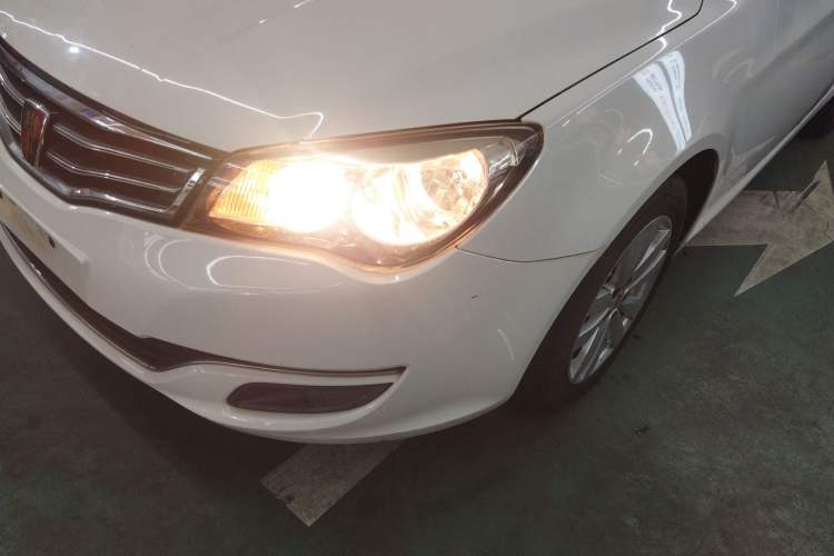 Used Roewe 350 2015 1.5L Automatic Luxury Sunroof Edition Left Front Headlight