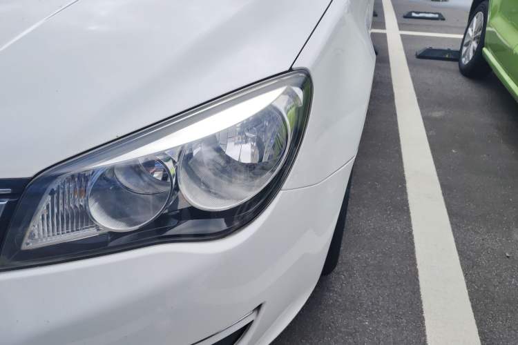 Used Roewe 350 2015 1.5L Manual Luxury Sunroof Edition Left Front Headlight