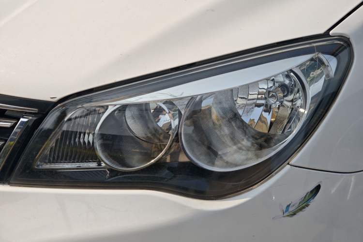 Used Roewe 350 2015 1.5L Manual Luxury Sunroof Edition Left Front Headlight