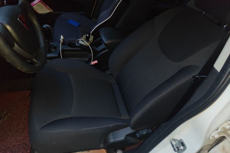 Used Roewe 350 2015 1.5L Manual Luxury Sunroof Edition Left Front Seat