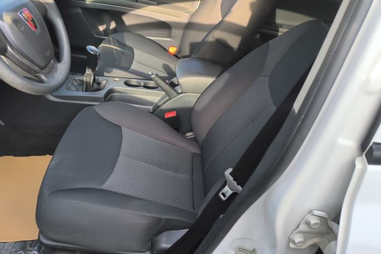 Used Roewe 350 2015 1.5L Manual Luxury Sunroof Edition Left Front Seat
