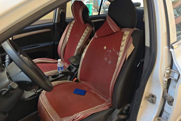 Used Roewe 350 2015 1.5L Manual Luxury Sunroof Edition Left Front Seat