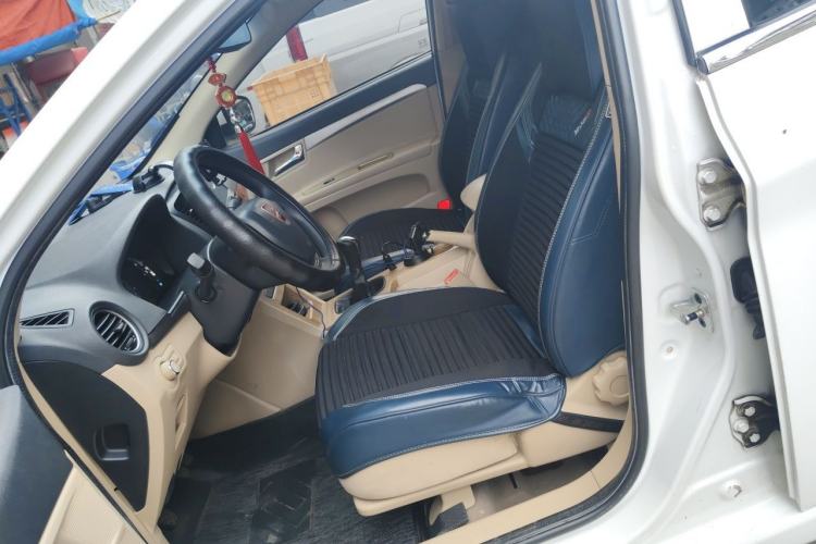 Used Roewe 350 2015 1.5L Manual Luxury Sunroof Edition Left Front Seat