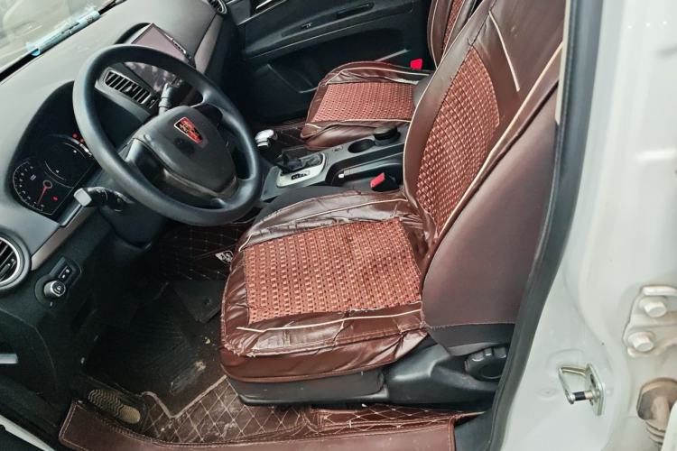 Used Roewe 350 2015 1.5L Automatic Luxury Sunroof Edition Left Front Seat