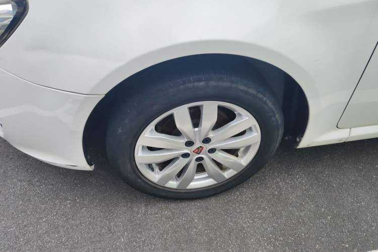 Used Roewe 350 2015 1.5L Manual Luxury Sunroof Edition Left Front Wheel Hub