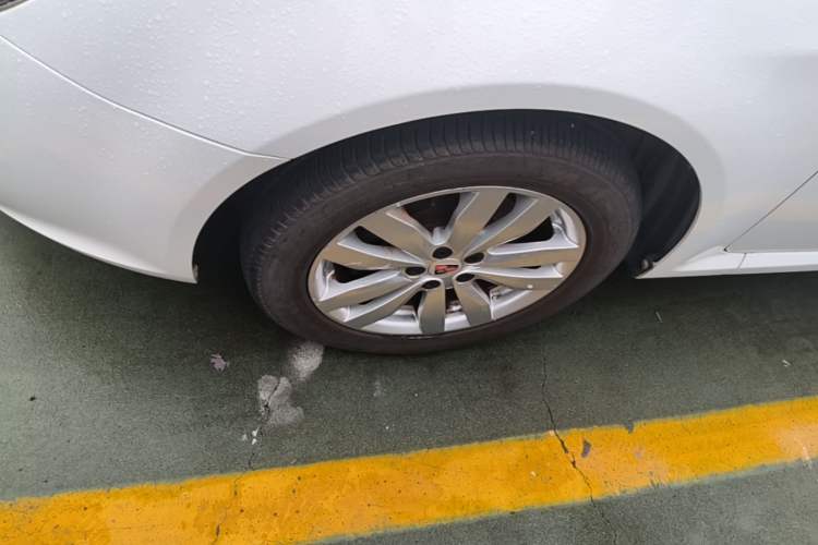 Used Roewe 350 2015 1.5L Automatic Luxury Sunroof Edition Left Front Wheel Hub